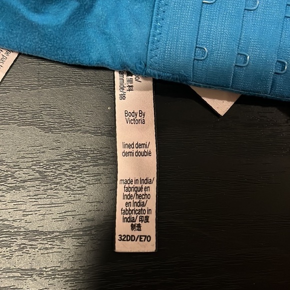 🔥2 for $20 Victoria’s Secret Bra! - Picture 3 of 3